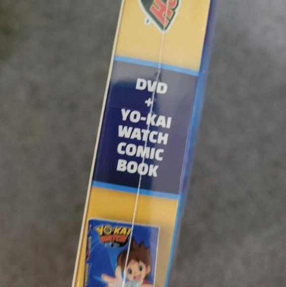 Yo-Kai Watch DVD and Exclusive Watch Comic, Limited Edition Gift Set - Picture 6 of 6